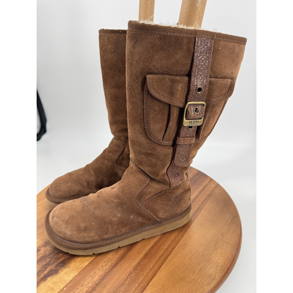 UGG Kensington Boots Women 7 Brown Suede Sheepskin Zip Buckle 5195 Biker Boot